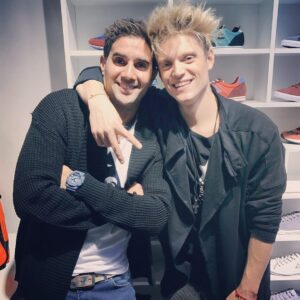 Dany Martins Instagram - Al final, sin saberlo, sin arreglar, nos terminamos encontrando de casualidad en todos lados con @lionelferro Nada arreglado previamente! Hoy nos tocó en un evento espectacular de @lecoqsportif_arg Y seguiremos! Jejeje #Evento #lecoqsportif #lcswinter17 #Amigos #BuenaOnda