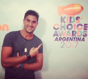 Dany Martins Instagram - Lindo día en los #KCA en el teatro @teatrocoliseo 👏👏👏 cc @mundonick con todos mis amigos de @disneychannel_la y acompañados por la 1, @ceci2410 😂 #kca2017