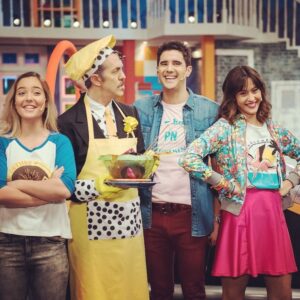 Dany Martins Instagram - Estamos todos así 😁 porque mañana nos visitan @carolinakopelioff y @agusbernasconi07 en #PijamaParty menos..... (Se ve claramente en La foto) Sábado 17 hs Arg! por @disneychannel_la Para grabar y ver una y otra vez! #amigos #diversión #Pijamada #agusbernasconi #carocopelioff