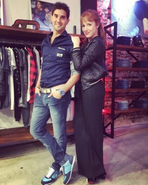 Dany Martins Instagram - Evento @bydeepoficial con la 1...! Después de tanto tiempo de conocernos, nos seguimos viendo y es como si fuese ayer que dejamos de trabajar! Sos lo más @caritoiba Además de la ropa de #ByDeep que explota mal! Genia @carladlera Como siempre!!! Al fin nos conocimos! Lindo conocerte @stephanie_aloe Hermosa fiesta!!! 👏👏👏 Cuando te veo nuevamente @luciocan ??? Jejeje