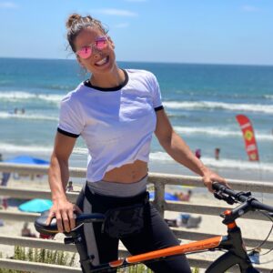 Danyelle Wolf Instagram - The simple things👌🏼...... well kind of, it was a 30 mile bike ride ;) I highly recommend getting a bike and getting out on the weekends! Get lost on it! Drive through cool neighborhoods, walk down cool view point paths, check out a new lunch spot you ride by, notice cool details on houses and in gardens, it makes you feel like a kid again! Get a bike! Go ride!