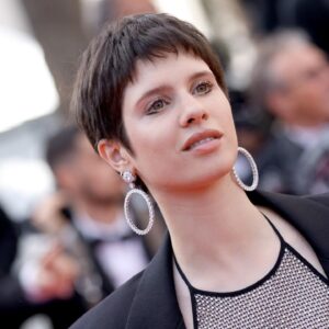 Daphné Patakia Instagram - ✨ Festival de Cannes ✨

Merci
@chopard 
@amiparis 
@jonathan_huguet 
@orbis.media 
@phophiemathiasmakeup