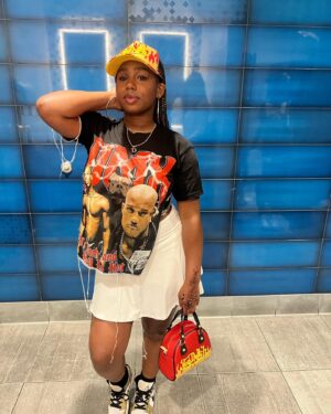 Daria Johns Instagram - Top Golf… Top This💥
•
•
#daria #dariajohns #pictures #vondutch #byanymeans #outfit #topgolf #explore #explorepage #jordans #blackgirl