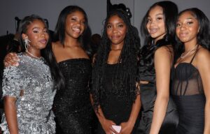 Daria Johns Instagram - What Rod Wave say? 🎂✨ 
•
•
#birthday #daria #dariajohns #birthdaygirl #birthdaybehavior #birthdayparty #sagittarius #capricorn #explore #explorepage #blackgirl #allblack #allblackaffair
