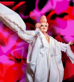 Darienne Lake Instagram - We don’t always get to walk in each others shoes. Let’s have teachable moments to understand each other. The only offense I take, is if they don’t learn and move forward with empathy and kindness. This is why my “Miss Shapen” runway was so important to me. Some of us are broken, but beautiful.