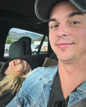 Darin Brooks Instagram - Some people just aren’t cut out for the road….. 😎😎😎 Happy Birthday @katharinefoster 🎉🙌🤣
