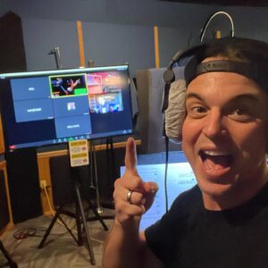 Darin Brooks Instagram - Just getting some more of my Croods on!! @thecroods @hulu #FunTimes #voiceover So damn funny!