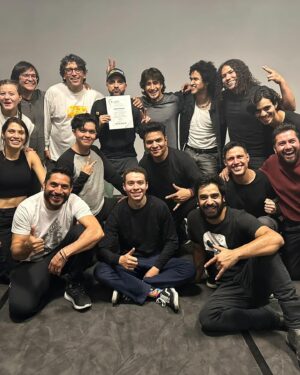 Darío Ripoll Instagram - Después  de 2 semanas intensas termine el taller actores de acción ,con la leyenda  @balo_bucio  me voy muy contento ,gracias por todo  lo aprendido ! 🙏 … Ahora si #jhonwick déjate caer 🎥👊🔫 #dobledeaccion #movie #stuntman #accion #actor #actorslife