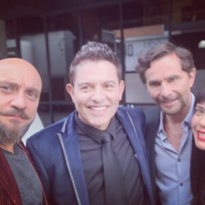 Darío Ripoll Instagram - Estamos a muy pocas semana del GRAN estreno de #elgalan serie exclusiva de @starplusla con un elenco de primera ! @zuritahm @latalancon @ernestolaguardiaoficial y mas que no están en esta foto ..más información muy pronto 🙏✌️😎 #serie #actor  #comedy 🔜
