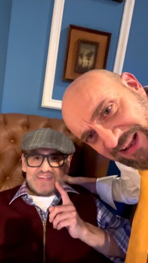 Darío Ripoll Instagram - Con el maestro de maestros ! El GRAN Edgar Vivar 🙌❤️ #vecinos #hipolito #luis  #próximamente #comedy #actor #serie