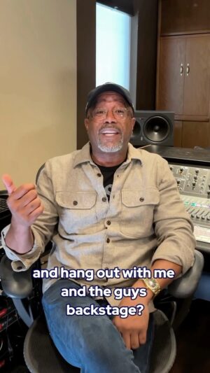 Darius Rucker Instagram - @hootieofficial is heading to @fenwaypark... and so can you!!

Donate now for your chance to win round trip travel, hotel, toast with us before the show, signed acoustic guitar and much more.

Your donations help @winwithfandiem’s support of @hootieofficial Foundation and charities near and dear to our hearts.

Join us at Fenway 🔗in bio!