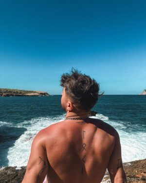 Darko Bozovic Instagram - Je recharge les batteries 🔋🏝️