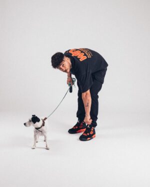 Darko Bozovic Instagram - Concours @wethenew 🖤

Les amiiis avec @wethenew on a décidé de vous faire plaisir et de vous permettre de remporter 500€ de SNEAKERS !! 👟✨

Pour participer, c’est simple :
- Follow @wethenew et @darkocttg
- Like la publication
- Tag deux ami.e.s en commentaire

BONUS : Pour doubler tes chances, reposte cette publication en story en mentionnant @wethenew 🌝 !

Le tirage au sort aura lieu le 10 août à 18H !

⚠️ Attention aux faux comptes, seul le compte certifié @wethenew contactera le gagnant !

Bonne chance 🖤

Collaboration commerciale
#wethenew