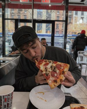 Darko Bozovic Instagram - Bon 1er janvier c’est summer body