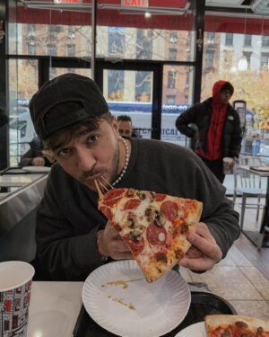 Darko Bozovic Instagram - Bon 1er janvier c’est summer body