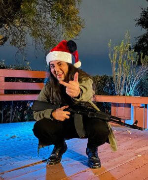 Daron Malakian Instagram - Merry Christmas MotherFuckers!!!!
﻿
﻿📷: @gayane__k 
﻿#DaronMalakian #ScarsOnBroadway #DMSOB #SystemOfADown #SOAD #AK47 #Kalashnikov
