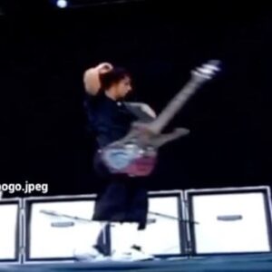 Daron Malakian Instagram - So much birthday love, I just can't control myself.