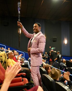 Darrin Henson Instagram - And the award goes to ....#zuluweddingmovie  at @paffnow  What a night 👑 Thank  you to all the beautiful souls who attended the premier  from all over the world 🙏🏾🎥🥂 photocredit @mattjongphoto. #winners #darrinhenson #africa #southafrica  #warrior #love #family #paff