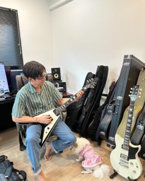 Darvid Kreepolrerk Instagram - โดนป้ายยาอีกแล้วเว้ยยย @arsan_k 🎸