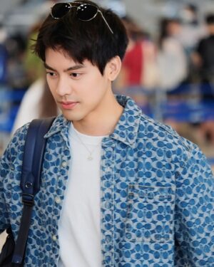 Darvid Kreepolrerk Instagram - ลงให้หมดไม่สนรูปใคร🤣 ขอบคุณเจ้าของภาพจ้า #thxpickub💗 @coach #CoachNY