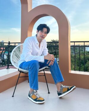 Darvid Kreepolrerk Instagram - วันสุดท้ายของปีแล้วว🎁 

#HNY #Coach #pacificagroup