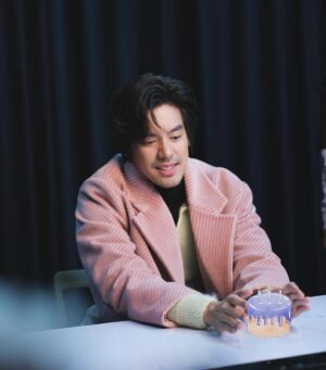 Darvid Kreepolrerk Instagram - เฮ้ออ..เด็กลงอีกปีแล้วสินะเรา😳🎁 #HappyDarvidDay2023
