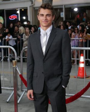 Dave Franco Instagram - dave in suits ✨  #davefranco