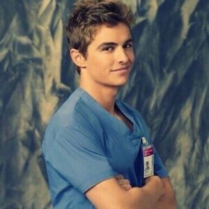 Dave Franco Instagram - dave in scrubs   #davefranco