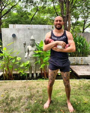 Dave Leduc Instagram - Hi guys, I am very happy to announce that my second son was born last night. Please welcome Askari (which means “soldier”) My oldest is called Captain, I’m building my own small army 😁💪 He is healthy and strong! Mama is also healthy and she is now resting 🙏🥰

အားလုံး မင်္ဂလာပါ။ ကျွန်တော့် ရဲ့ ဒုတိယမြောက် သားလေး ပြီးခဲ့တဲ့ညကမွေးပါတယ်။ ကြိုဆိုပေးပါဦး သူ့နာမည်က “Askari” ။(အာရပ်ဘာသာစကားမှာ စစ်သည် လို့အဓိပ္ပာယ် ရပါတယ်။) ကျွန်တော့်ရဲ့ ကိုယ်ပိုင် စစ်တပ် ကိုတည်ဆောက်နေပါတယခ 😁💪 သူက နဂါးနှစ်မှာမွေးဖွားတာပါ 🐉 သူကျန်းမာပြီး ကြံခိုင်ပါတယ်။ အမေလဲ ကျန်းမာပြီး အနားယူနေပါတယ် 🙂