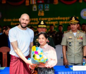 Dave Leduc Instagram - Today I was invited as guest of honor to meet with the families of 600 veterans who are members of the Cambodian Veterans Association. Fighting in the ring is nothing compared to giving your life and body for your nation. I have an immense amount of respect for them. Thank you for your service. Im happy that I was able to give food, donations and smiles to these courageous men and women.