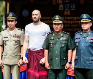 Dave Leduc Instagram - Today I was invited as guest of honor to meet with the families of 600 veterans who are members of the Cambodian Veterans Association. Fighting in the ring is nothing compared to giving your life and body for your nation. I have an immense amount of respect for them. Thank you for your service. Im happy that I was able to give food, donations and smiles to these courageous men and women.