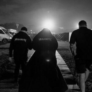 Dave Mustaine Instagram - The #CrushTheWorldTour has been KICK-ASS!! Thank you to all the amazing fans that have come out and spent their nights with us! There’s still time to see us! Get your tickets at megadeth.com/tour
📸: @ryancphoto