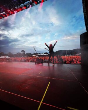 Dave Mustaine Instagram - All of Sydney came out today!
#repost @bryanjones104