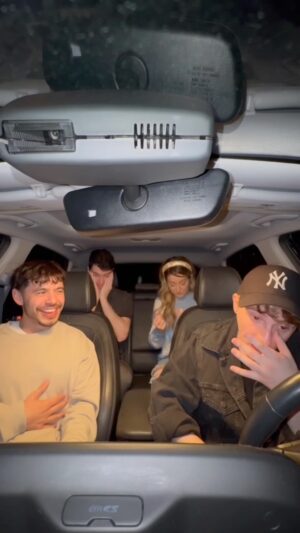David Archuleta Instagram - It was so special playing this for my friends! And really moving to see that a personal story could be relatable to them too 😭🥹 thank you @anthonygargiula, @jonathantilkin, and @lindseystirling for being some of my first listeners to this song!! 

#HellTogether is officially out everywhere! Listen at the link in my bio.