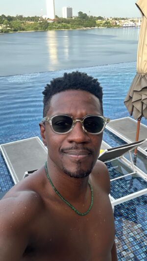 David Baïot Instagram - BaBi c’est doux deh ! 🇨🇮🐘🇨🇮

#civ225 
#noomhotel 
#champion⭐️⭐️⭐️