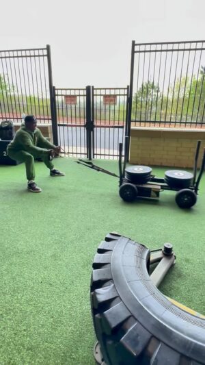 David Banner Instagram - Enough cake let’s get back to it!!! @resultsdrivenfitness