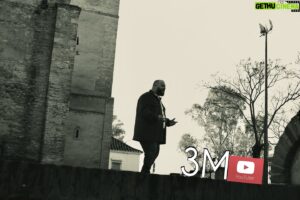 David Barrull Instagram - Muchas gracias #familia por todo el cariño que le estáis dando a mi nuevo single #Eterno supera los 3M de visualizaciones en @youtube 🙌🏻🙌🏻🙌🏻 😘