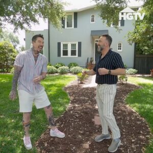 David Bromstad Instagram - Omg omg omg!!! It’s finally here! The hunt for MY dream home is finally here and I could not be more excited to take u on this fun journey!!! The best part is I got to take my bestie @gstott7 with me! Here’s some goofy moments to enjoy! Tune in tonight at 9/8c on @hgtv and @discoveryplus