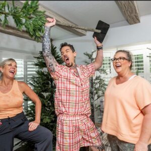 David Bromstad Instagram - I hope everyone enjoyed the holiday extravaganza last night. I don’t think I’ve ever said this in my entire career, but I do believe this is the best thing I’ve ever been a part of. Probably because I had the most amazing team and part of the team was my fabulous sisters!!!! They are such a huge part of my life and what you saw last night is exactly how we are when we are together. We love on each other and respect each other so much for the gifts the God has given us. We are goofy, weird, delightfully strange, fashionable, intensely honest, Hyper creative,and deliciously dorky. These pictures describe everything about us. I’m so honored and proud to have worked with these incredible women and create memories that will always be cherished. I LOVE MY FAMILY!!!! ♥️ 🎄 ♥️