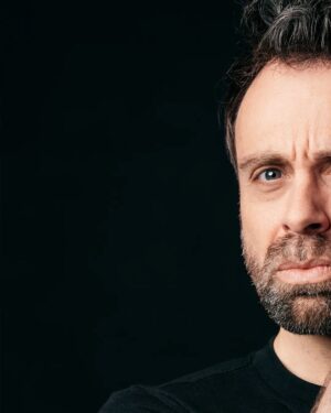 David Castello-Lopes Instagram - L'affiche du délicieux spectacle de David Castello-Lopes grâce à la photographie la plus authentique jamais réalisée dans l'histoire des arts picturaux. 
@davidcastellolopes

Un stock de hashtags gratos même si plus personne sait vraiment à quoi ça sert :
#théâtre #acteur #acting #acteurs #cinemafrancais #coulisses #tournage #model #fashion #beautiful #style #portrait #portraits #portraiture #photography #photo #portraitphotography #photographer #art #artist #edito #editorial #sony #sonyalpha