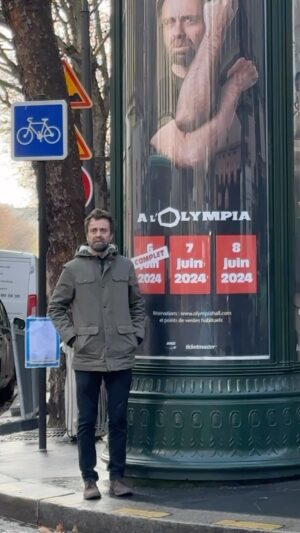 David Castello-Lopes Instagram - Mes trois dates à l’Olympia sont complètes. Mais j’ai une surprise.
