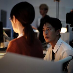 David Chiu Instagram - -
將靈感化為普世的感動，
盡可能讓更多人知道，
是值得嘗試的。
-
但也不能因此完全削除獨創性。
-
確實，
人們會下意識地摒除難以理解的東西。
-
然而，
魅力是一種結合正常與異常的東西。
一旦去除異常，
魅力便蕩然無存。
-
所謂獨創性，
必定帶有一定程度瘋狂的魅力。
-
