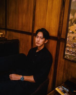 David Chiu Instagram - -
0625 筆記：
-
但凡要你顧及大局的，
你一定不在這個局裡。
-
但凡要你不顧一切代價的，
你就是那個代價。
-
@birdynio 
-