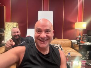 David Draiman Instagram - Epic shit alert 🤯🤘🏻🔥
@disturbed @dandonegan @mikewengren 
#ithasbegun