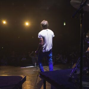 David Duchovny Instagram - Caption the last photo… 

27 July - London, UK @o2sbe

Tickets on sale now, link in bio.

📸@byjanejimenez