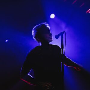 David Duchovny Instagram - Take me back to Europe. 

Tour t-shirts now available online at www.davidduchovnymerch.com

📸: @byjanejimenez