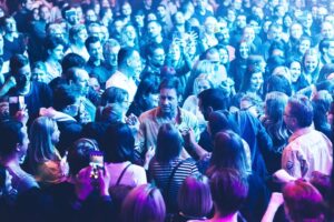 David Duchovny Instagram - 2023 European Tour Tickets on sale now.

Here are some of our favorite crowds from the last time we were in Europe, can’t wait to see you again. 

📸: @byjanejimenez