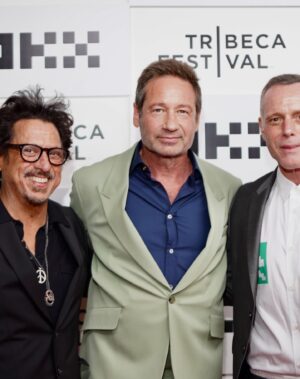 David Duchovny Instagram - Bucky F*cking Dent Premiere

Thank you @tribeca, @elemgy, @stephaniebeatriz, @yaleproductions and the entire Bucky F*cking Dent team for making this possible.