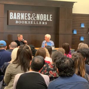 David Duchovny Instagram - Thanks for coming out last night, and thanks @bneventsgrove for having us. 

CC, always a pleasure.

Next stop: Beaverton, OR. 

#TheReservoir out now on @AkashicBooks
