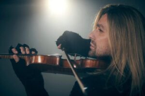 David Garrett Instagram - 🎼 „ICONIC е проект, по който работя повече от 30 години.“

🎻 „Всеки велик цигулар е записвал такъв албум с кратки, специални акценти от музикалната история, които първоначално са били написани за цигулка.“

🖤 „Една наистина много лична, емоционална и докосваща програма.“

✅ SOLD OUT – SOFIA.

🎫  Последни билети ➡️ ВАРНА 👉  www.eventim.bg

Цялото интервю на Дейвид Гарет:

https://www.mediapool.bg/deivid-garet-tarsya-balans-mezhdu-klasicheskite-i-krosouvar-proekti-news356367.html